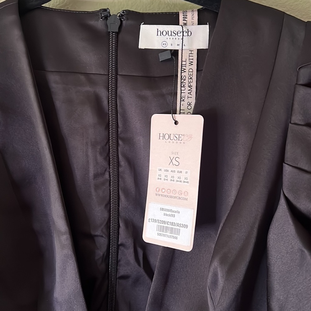 House of CB ‘Escalia’ Black Stretch Satin Jumpsuit NWOT - Picture 9 of 9
